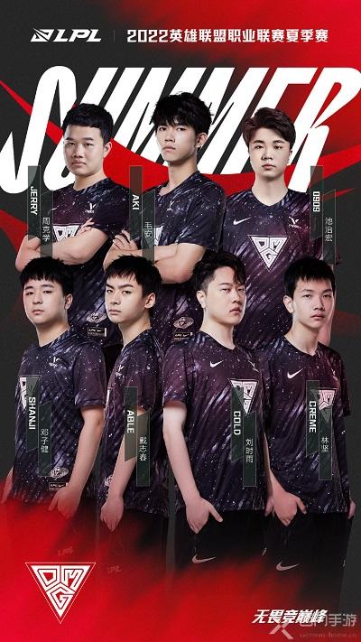 认为年轻一 认为年轻一