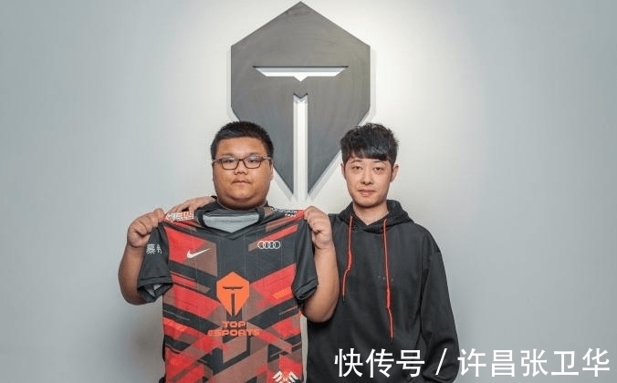 每个球员都 每个球员都