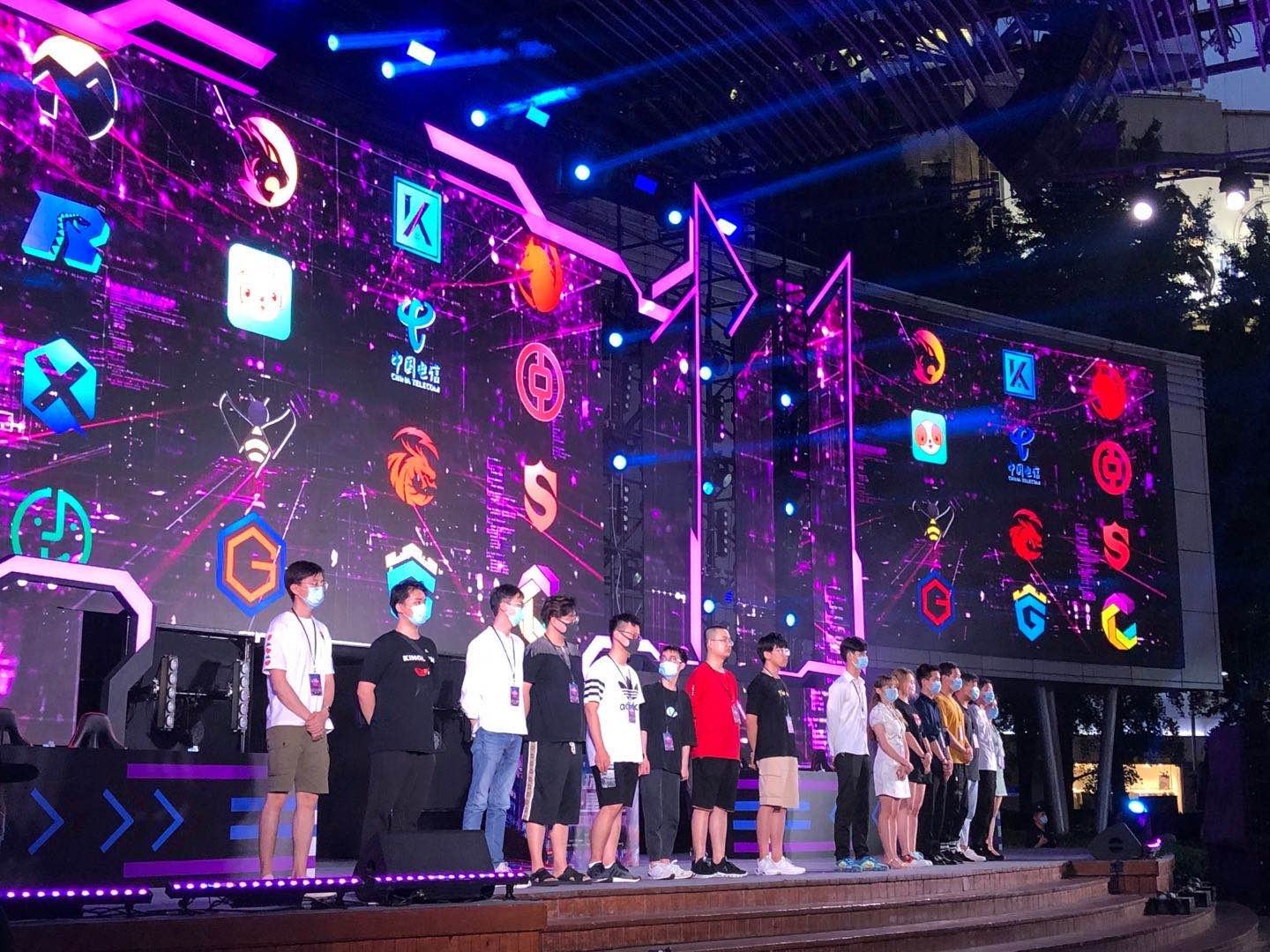 贡献了24 贡献了24